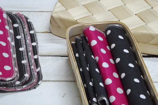 Puuvillased taskurätikud 20 x 20 cm.